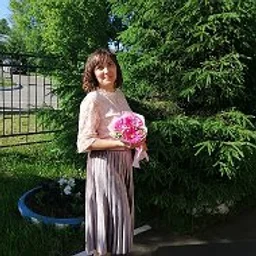 Рәфисә киңәш итә/Рафиса советует