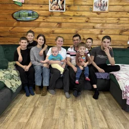 Большая семья из деревни