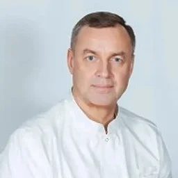 Врач Дмитрий Назаров