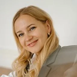 Emyasheva Life