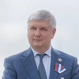 Гусев