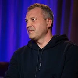 Евгений Попов
